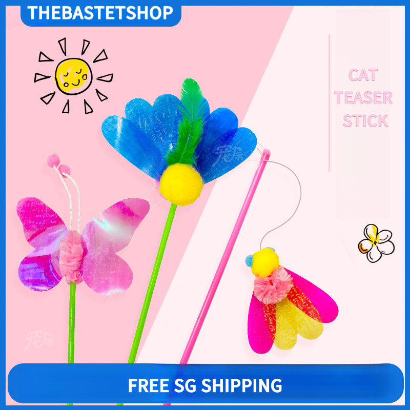 Flower-shaped cat teaser wand with flowing feather attachment for interactive play and exercise
